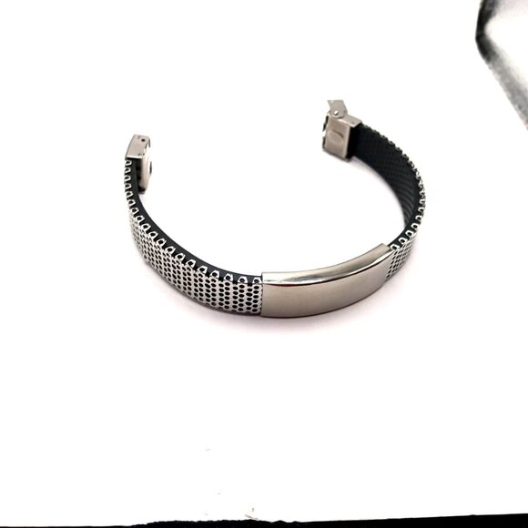 Mens Stainless Steel Bracelet Silver Tone + Black 8.5 Inches New - Picture 3 of 9